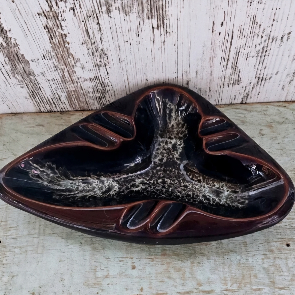 Vintage MCM Royal Haeger #3420 USA Ashtray Trinket Dish Footed Triangular